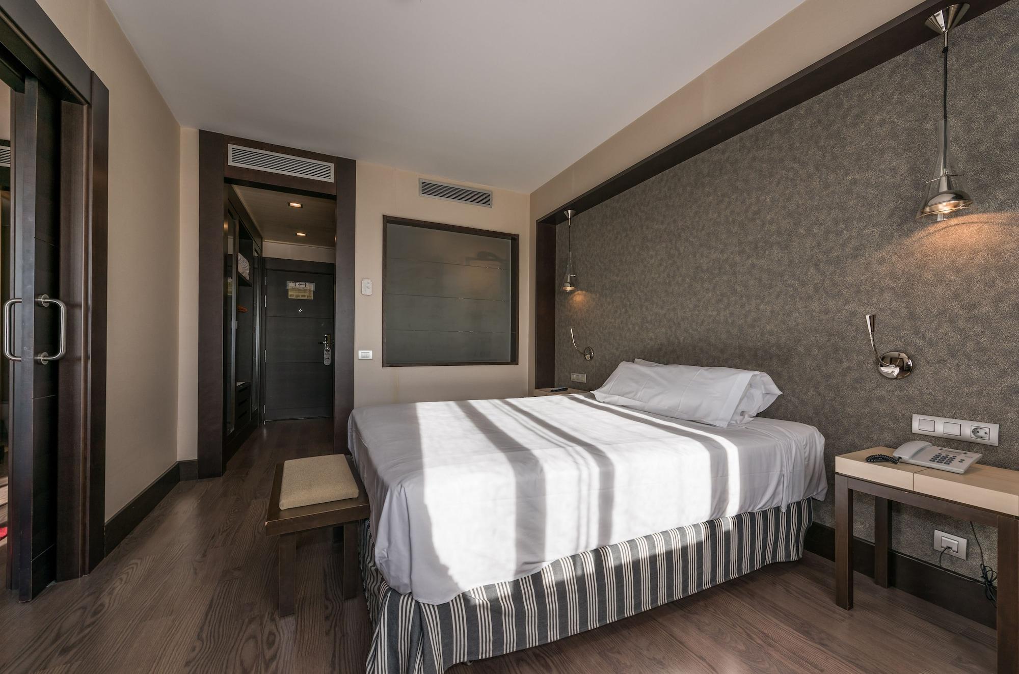 Hotel Mercader Madrid Exteriér fotografie